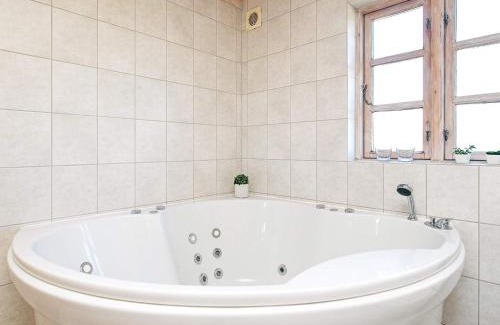 Nr. Lyngby House | 8 person holiday home in Løkken-By Traum