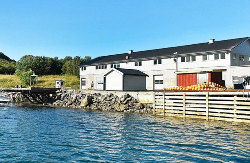 Oksvoll House | 8 person holiday home in Oksvoll