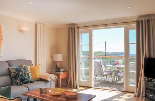 Thurlestone House | 8 Thurlestone Beach