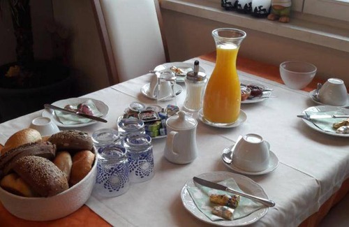 Alpendorf Bed & Breakfast | 80 m² Bed and breakfast ∙ 2 bedrooms ∙ 6 guests