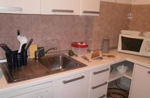 EUR Apartment | 80 m² Serviced apartment ∙ 3 bedrooms ∙ 127 guests