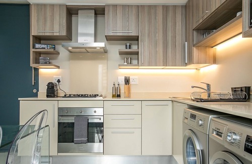 Greater Johannesburg Metropolitan Area Apartment | 801 The Tyrwhitt Rosebank - Adults Only