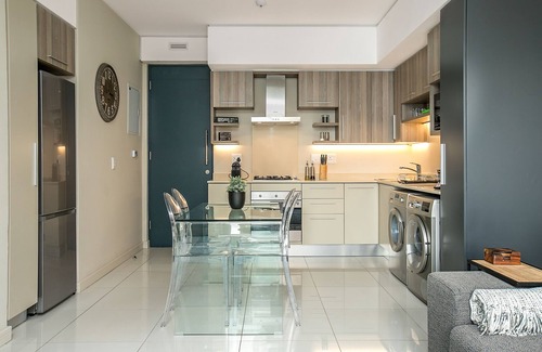 Greater Johannesburg Metropolitan Area Apartment | 801 The Tyrwhitt Rosebank - Adults Only