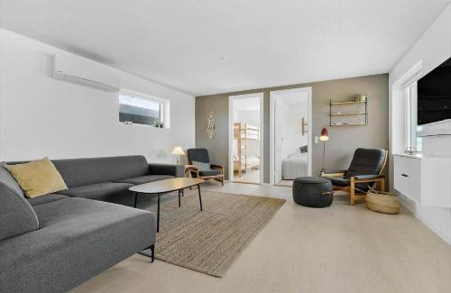 Skødshoved Strand House | 8013-Knebel-Zion-18