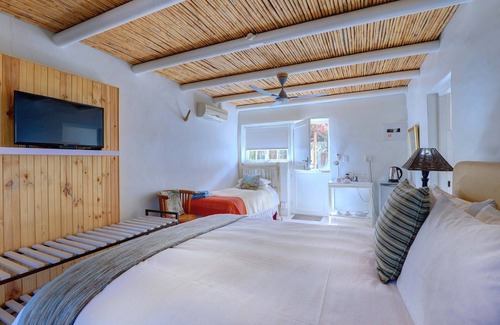 Prince Albert Bed & Breakfast | 81 on Church