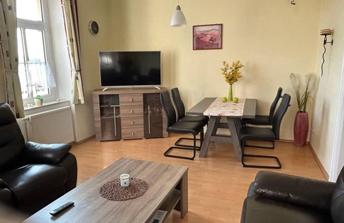 Mickten Apartment | 82 m² Apartment ∙ 2 bedrooms ∙ 5 guests