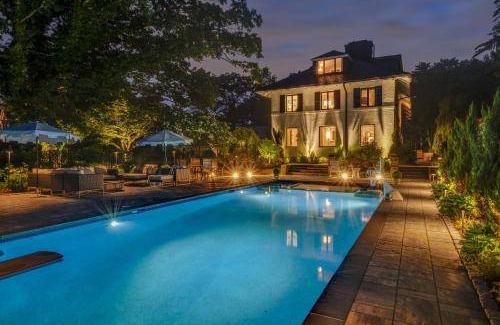 Needham House | 836 m² House ∙ 5 bedrooms ∙ 11 guests