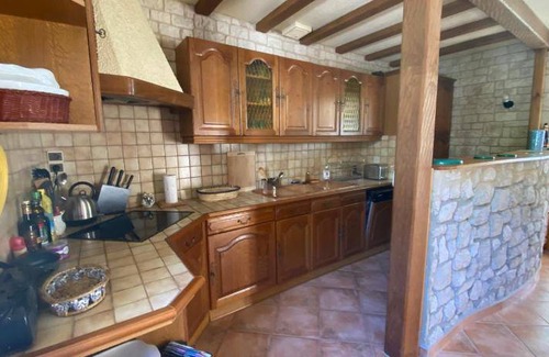 Notre-Dame-de-l'Isle House | 85 m² House ∙ 3 bedrooms ∙ 7 guests