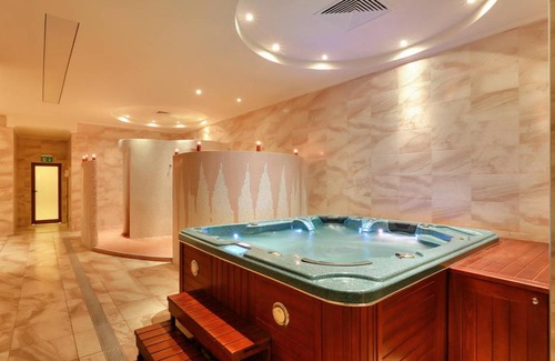 Golden Sands Apartment | 86 m² Serviced apartment ∙ 2 bedrooms ∙ 127 guests