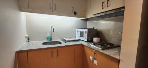 Taguig Apartment | 8U Pristine & Cozy Stay at Uptown Mall BGC across Mitsukoshi with FREE Parking and Balcony