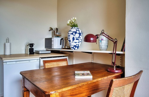 Brussels House | 9/Comenstay.be/220m2 Vintage FOUR APTS @CityCenter Townhouse Big Groups 20+ppl
