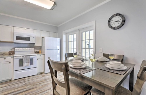 Bayshore Gardens House | 9 Mi to Beaches: Home w/Pool & Patio in Bradenton