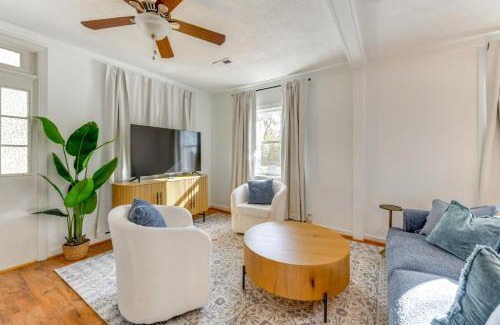 Colonial Beach House | 9 Mi to Colonial Beach Charming Cottage with Yard!