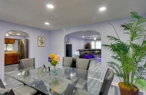 Harrisburg Apartment | 9 Mi to Hersheypark Spacious Home with Deck