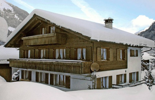 Elm Apartment | 90 m² Apartment ∙ 3 bedrooms ∙ 7 guests