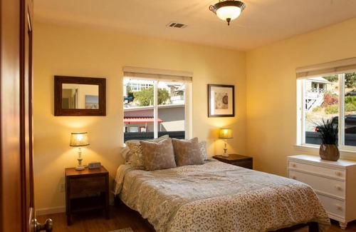 Avila Beach House | 90 San Luis Street Unit C
