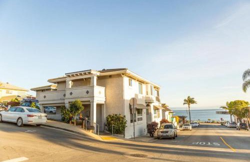 Avila Beach House | 90 San Luis Street Unit C