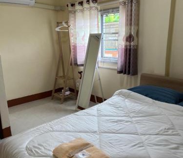 Khon Kaen House | 94 Yellow house