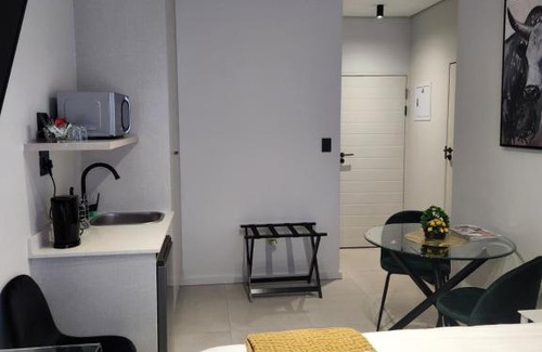 Greater Johannesburg Metropolitan Area Apartment | 97B Flex 2 on Murray, Waverly