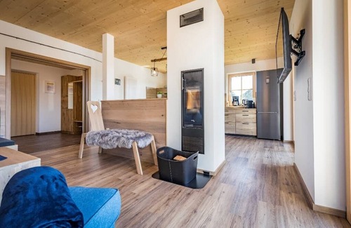 Nittenau Apartment | 99qm-großes, gemütliches Chalet mit eigener Terrasse und kleinem Garten