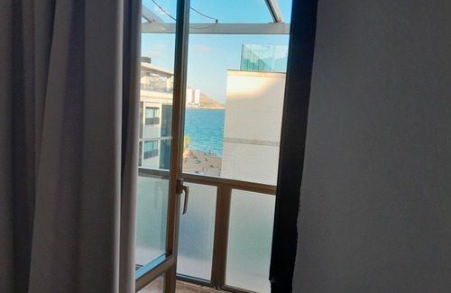Benidorm Centro Apartment | A 20m de la playa de levante en el centro de Benidorm, zona de los vascos