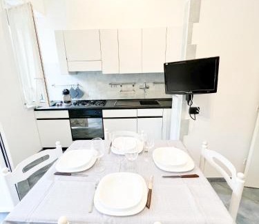 Spotorno Apartment | A 5 minuti dal mare - Dolphin Beach House