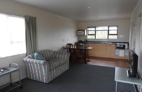Palmerston North Hotel | A'Abode Motor Lodge