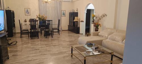 Alepou House | A beautiful and welcoming home