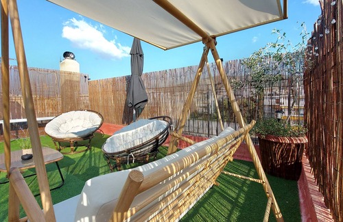 Papagou-Holargos Apartment | A bright and relaxing penthouse