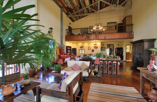 Tiradentes House | A Casa Vermelha Hospedaria