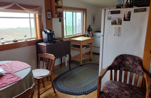 Jonesport Cottage | A Charming Beachfront Cottage