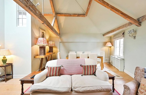 Westminster House | A Classic Mews Home in a Perfect Westminster Location.