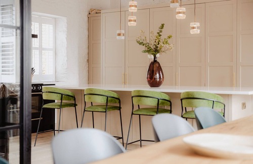 Nohoval House | A contemporary retreat in a unique coastal setting