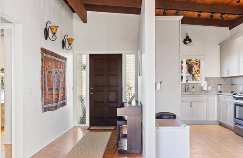 Happy Hill House | A Cool House, A Cool View