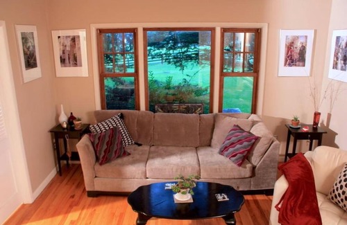 Wallkill House | A Cool Pad Vacation Rental: 4 Bedroom 3.5 bath