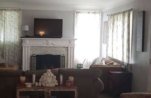 Graham Other | A country hostel with safe affordable beds in dorm style bedrooms