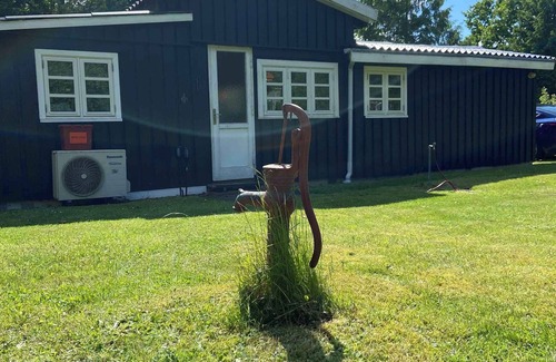 Bronde House | A cozy older summerhouse on a small island