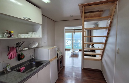 Irun-myeon House | A day in Geoje Pension