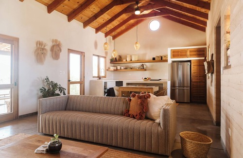 Todos Santos House | A desert oasis with mountain and ocean views just moments from the beach