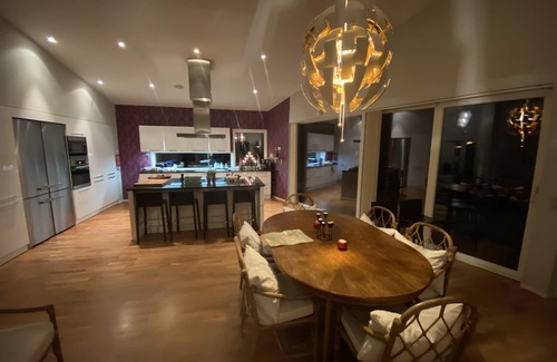 Sjovik Villa | A dream house at the lake Mjörn with a panoramic view.