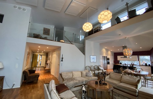 Sjovik Villa | A dream house at the lake Mjörn with a panoramic view.
