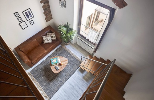 Duomo Apartment | A Few Steps to The Duomo Adorable 1BD Apt