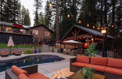 Foresthill Ski Chalet | A Forest Mini Resort with a fabulous pool & rustic mountain luxury at its best!