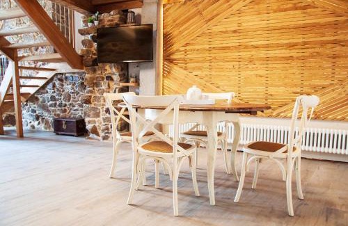 Bolmente Apartment | A Forxa Casa Ferrador Ribeira Sacra