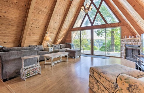 Sloans Valley House | A-Frame Home Situated on The Cumberland River