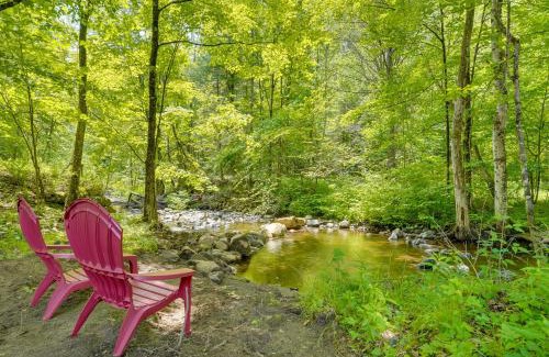 Bolton Landing House | A-Frame Log Home with Game Room Near Lake George!