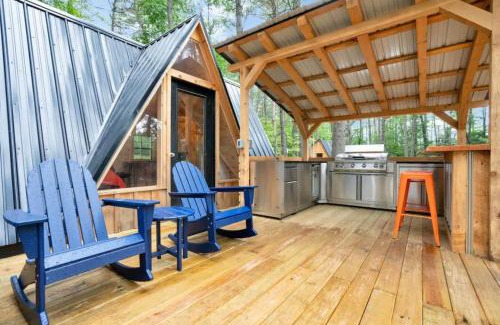 Oxford House | A-Frame Retreat with Inviting Hot Tub