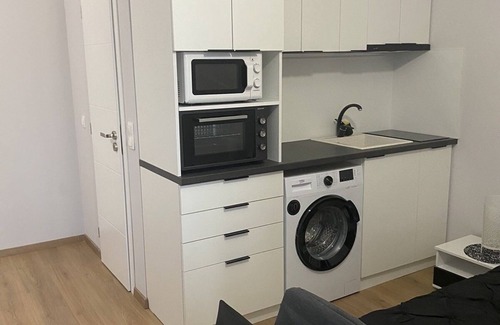 Varosha Apartment | A fully furnished compact Studio in the top center of Blagoevgrad, Mall