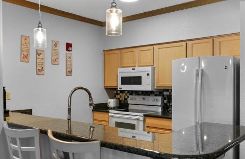Sheboygan House | A Glorious Getaway Sheboygan - Blue Harbor Condo