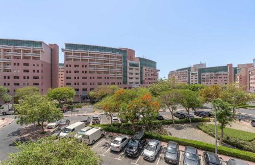 Discovery Gardens Apartment | A Gorgeous Studio in Zen 20 that Sleeps 2